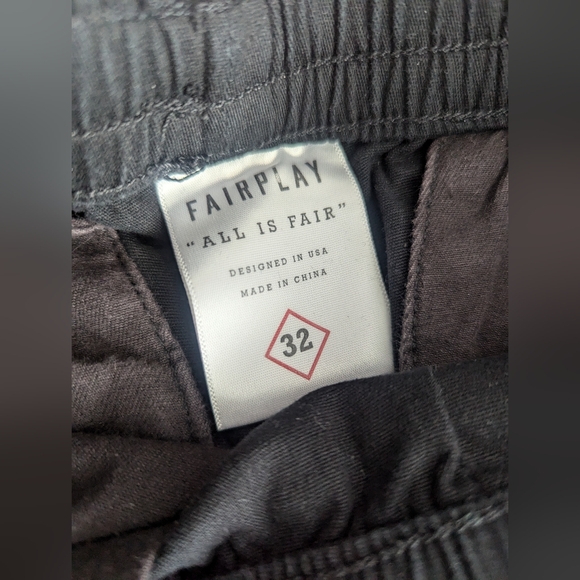 Fairplay Los Angeles joggers - Picture 4 of 4